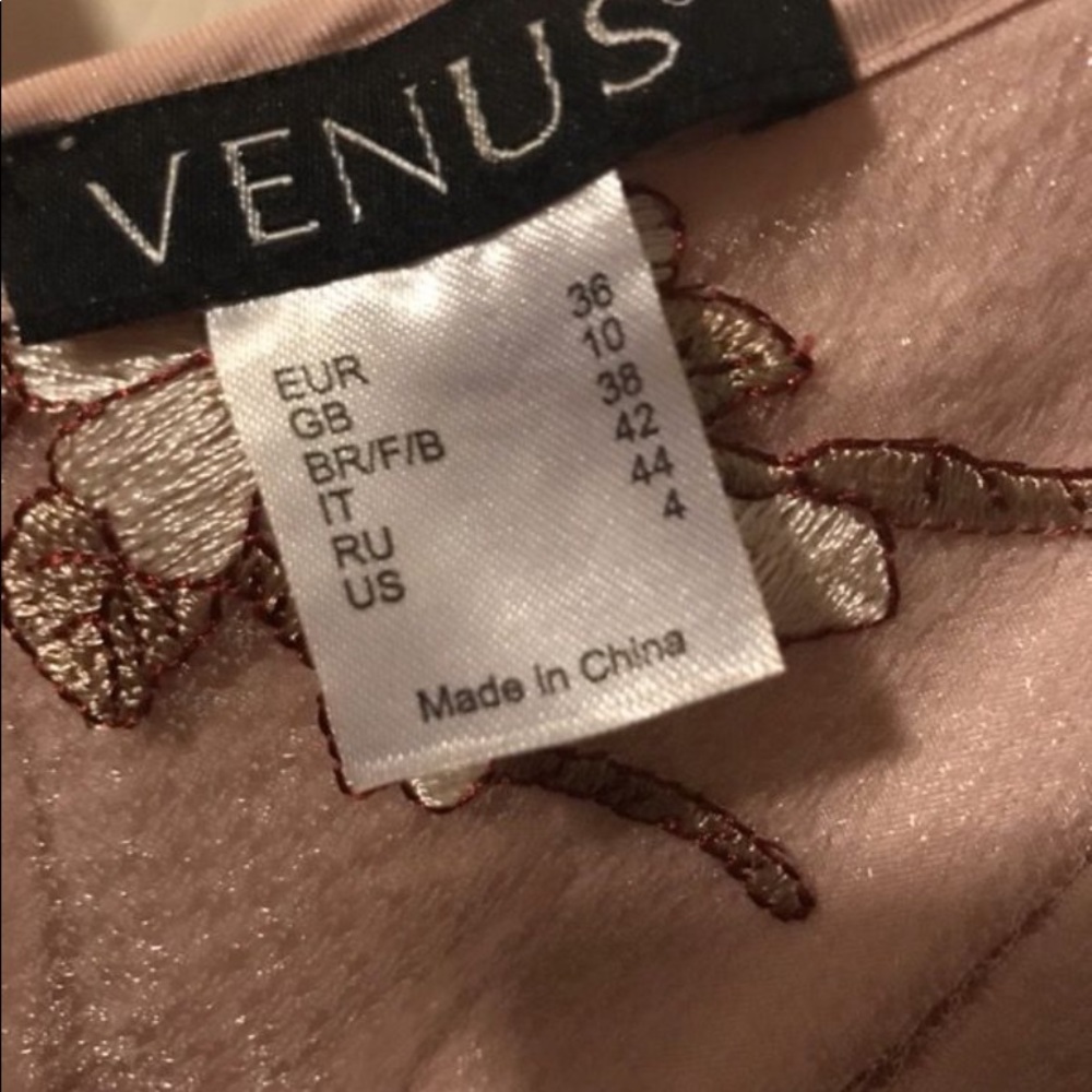 Venus - Picture 3 of 3